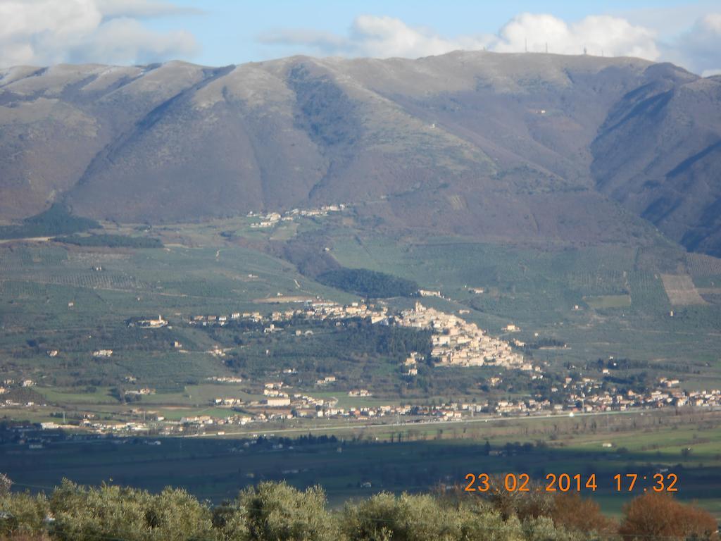 Casa Caterini Lägenhet Montefalco Rum bild